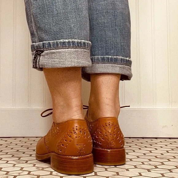 ELF Heartbreak Leather Oxfords size 8
Never worn - Picture 13 of 15